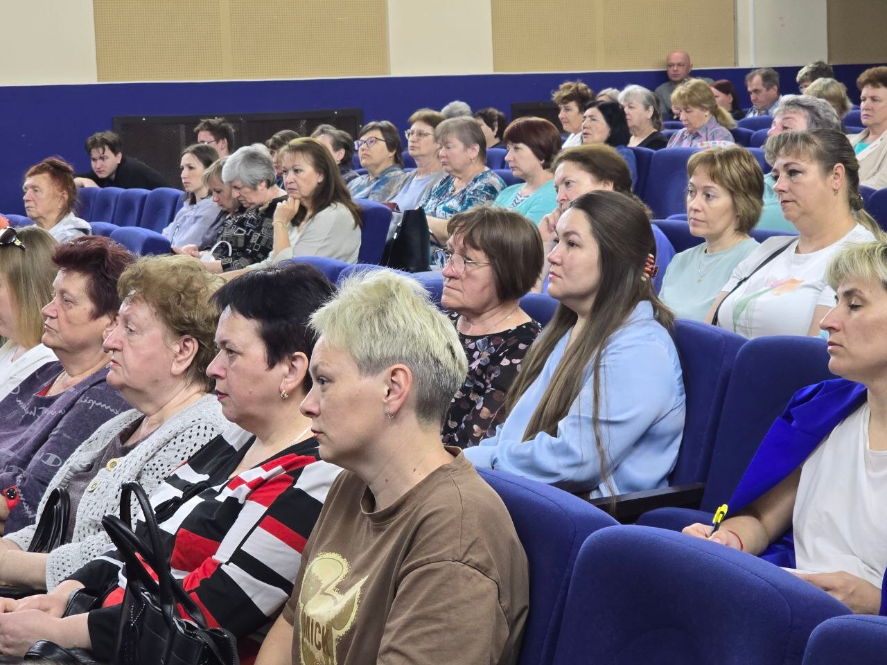 Обучение навыком первой медицинской помощи.